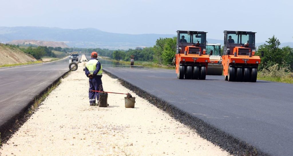 Nevojat per financimin e rrugeve 1.1 mld euro me 2025, 3.7 here me shume se parashikimi